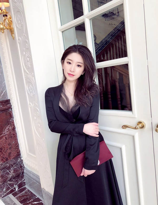 曼谷外围女大学生